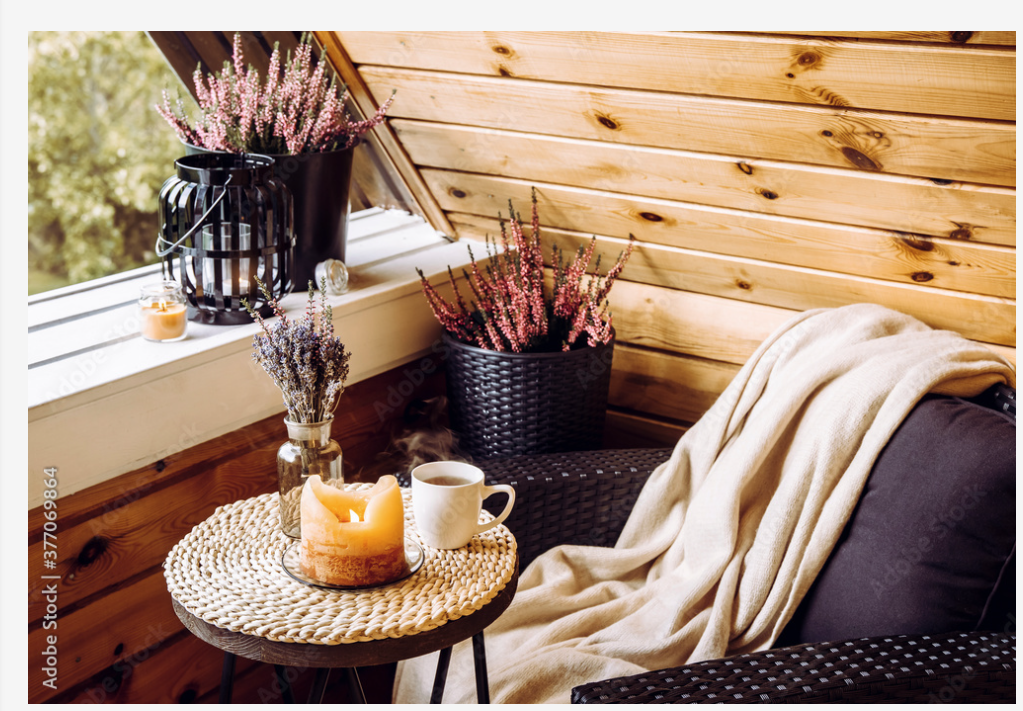 Falling for Your Home: 5 Essential Staging Tips for Iowa Sellers This Autumn